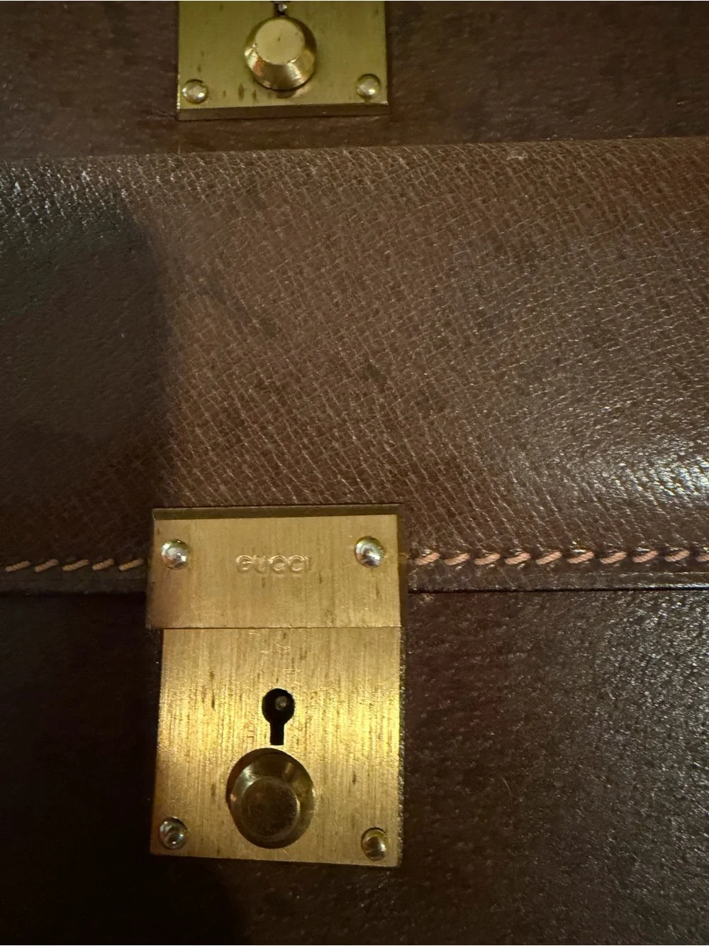 Gucci vibrage Brown Leather satchel with Front Pocket and Gold Hardware